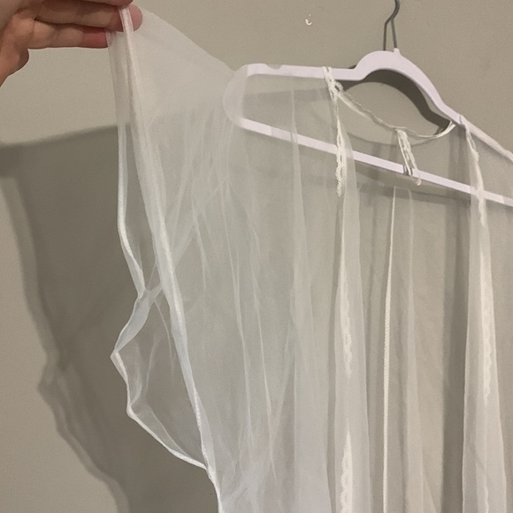 Vintage Inner Most sheer see-through robe/cover-up/overlay with white lace trim - Picture 4 of 7